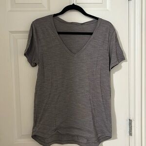 lululemon athletica Women's Short Sleeve V-Neck Tee in Gray
